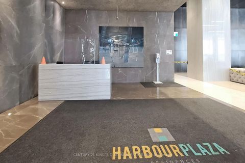 Photo 3 at 4204 - 88 Harbour Street, Waterfront Communities C1, Toronto