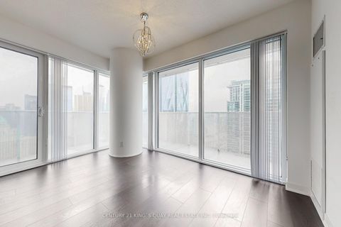 Photo 11 at 4204 - 88 Harbour Street, Waterfront Communities C1, Toronto