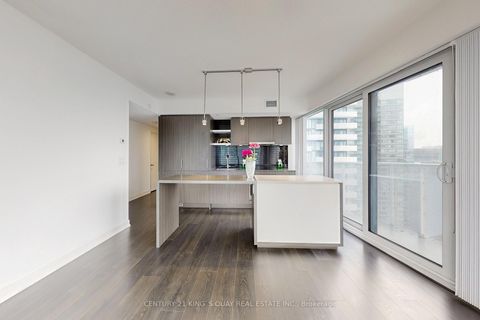 Photo 14 at 4204 - 88 Harbour Street, Waterfront Communities C1, Toronto