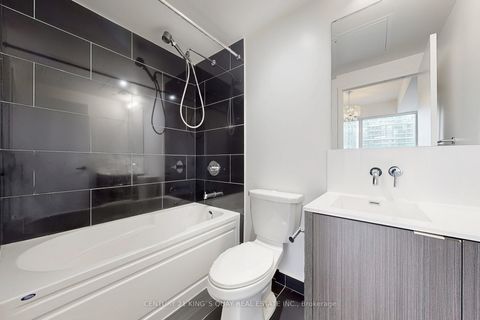 Photo 21 at 4204 - 88 Harbour Street, Waterfront Communities C1, Toronto