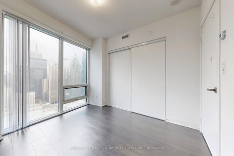 Photo 25 at 4204 - 88 Harbour Street, Waterfront Communities C1, Toronto