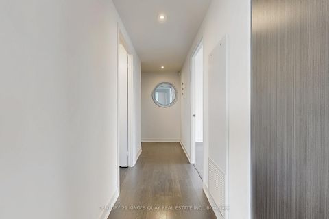 Photo 28 at 4204 - 88 Harbour Street, Waterfront Communities C1, Toronto