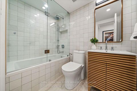 Photo 23 at 402 - 349 St Clair Avenue W, Casa Loma, Toronto