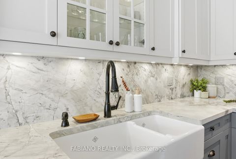 Photo 13 at 127 Via Toscana, Vellore Village, Vaughan