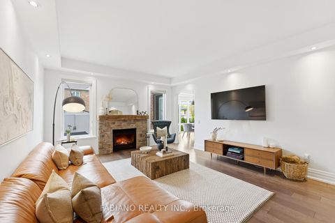 Photo 18 at 127 Via Toscana, Vellore Village, Vaughan