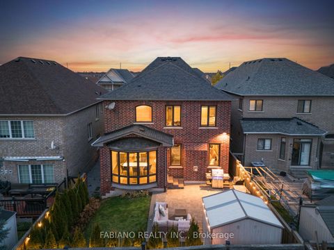 Photo 22 at 127 Via Toscana, Vellore Village, Vaughan