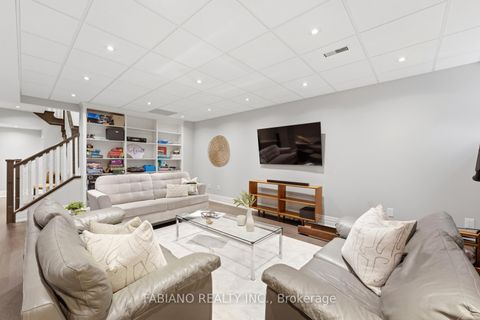 Photo 40 at 127 Via Toscana, Vellore Village, Vaughan