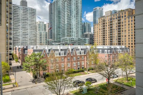 Photo 15 at 401 - 83 Redpath Avenue, Mount Pleasant West, Toronto