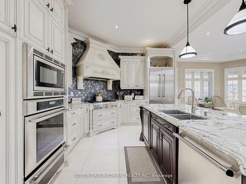 Photo 13 at 109 Farrell Road, Patterson, Vaughan