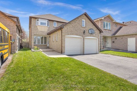 Photo 2 at 23 Shallice Court, Rouge E11, Toronto