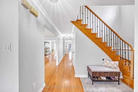 Photo 7 at 23 Shallice Court, Rouge E11, Toronto