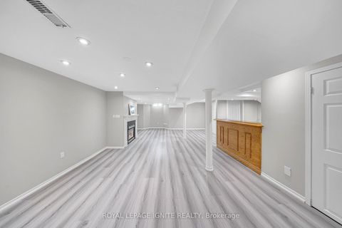 Photo 31 at 23 Shallice Court, Rouge E11, Toronto