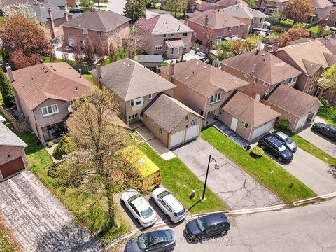 Photo 36 at 23 Shallice Court, Rouge E11, Toronto