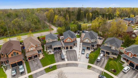 Photo 5 at 46 Balmoral Place, Shore, Barrie