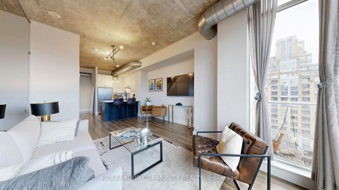 Photo 13 at 913 - 388 Richmond Street W, Waterfront Communities C1, Toronto