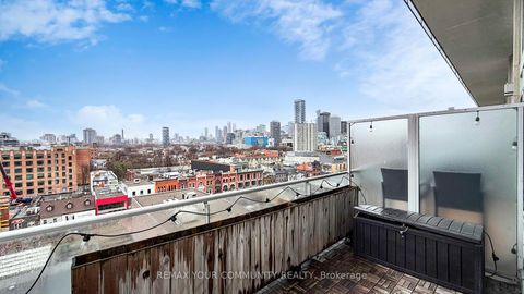 Photo 38 at 913 - 388 Richmond Street W, Waterfront Communities C1, Toronto