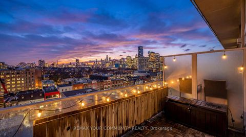Photo 48 at 913 - 388 Richmond Street W, Waterfront Communities C1, Toronto