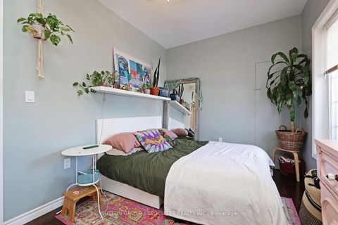 Photo 27 at 20 Ashdale Avenue, Coxwell, Toronto