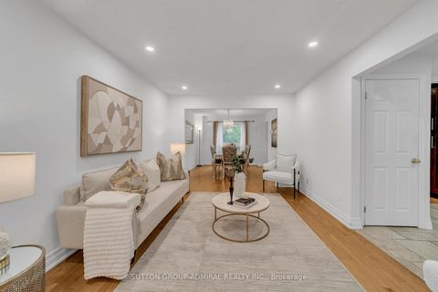Photo 4 at 63 O'connor Crescent, North Richvale, Richmond Hill