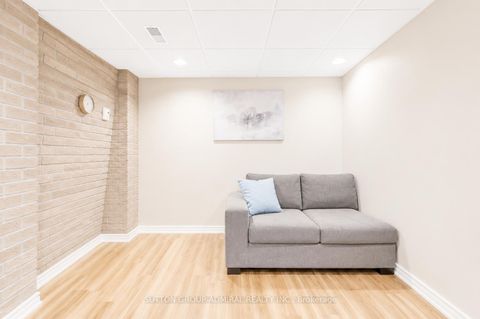 Photo 32 at 63 O'connor Crescent, North Richvale, Richmond Hill