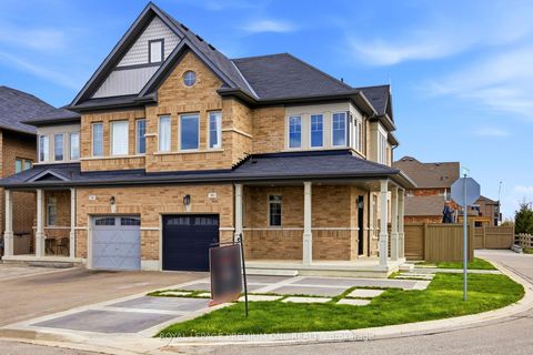 Photo 1 at 184 Kincardine Street, Kleinburg, Vaughan