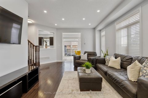 Photo 8 at 184 Kincardine Street, Kleinburg, Vaughan