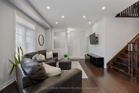 Photo 11 at 184 Kincardine Street, Kleinburg, Vaughan
