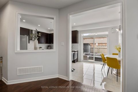 Photo 13 at 184 Kincardine Street, Kleinburg, Vaughan