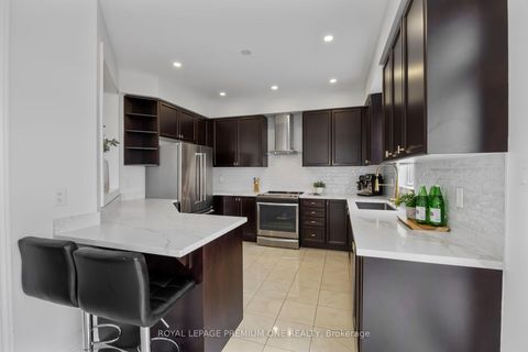Photo 16 at 184 Kincardine Street, Kleinburg, Vaughan