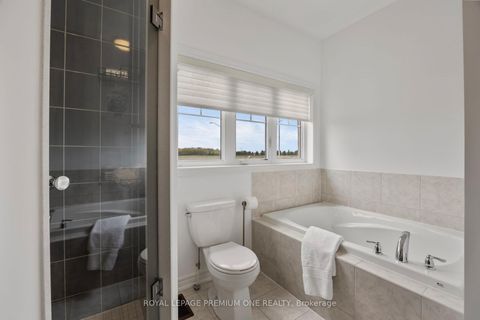 Photo 28 at 184 Kincardine Street, Kleinburg, Vaughan
