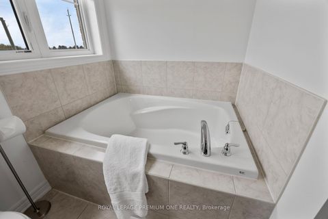 Photo 29 at 184 Kincardine Street, Kleinburg, Vaughan