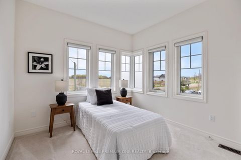 Photo 32 at 184 Kincardine Street, Kleinburg, Vaughan