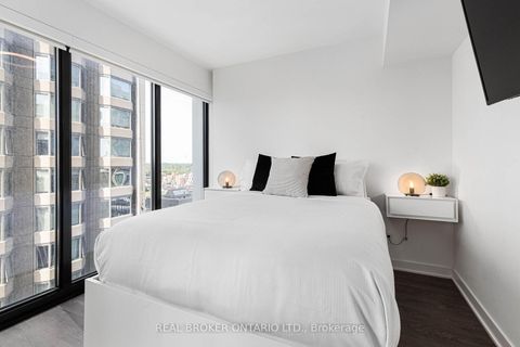 Photo 14 at 1913 - 188 Cumberland Street, Annex, Toronto