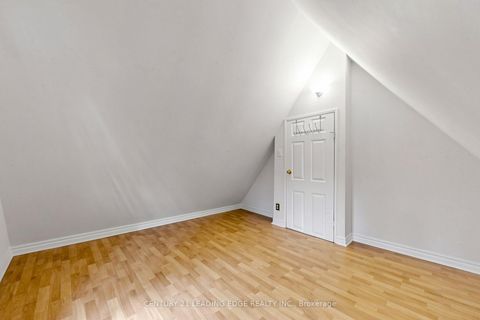 Photo 14 at 1132 Dufferin Street, Junction, Toronto