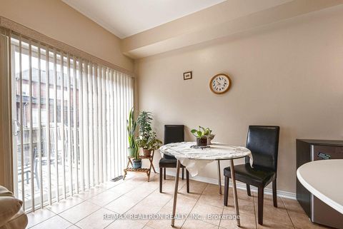 Photo 12 at 15 Brumstead Drive N, Jefferson, Richmond Hill