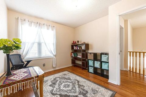 Photo 17 at 15 Brumstead Drive N, Jefferson, Richmond Hill