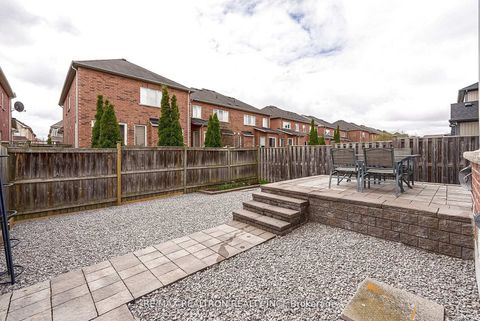 Photo 21 at 15 Brumstead Drive N, Jefferson, Richmond Hill