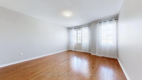 Photo 11 at 49 Wilkes Crescent, Birchmount, Toronto