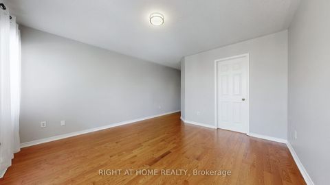 Photo 12 at 49 Wilkes Crescent, Birchmount, Toronto