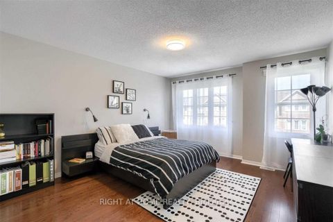 Photo 14 at 49 Wilkes Crescent, Birchmount, Toronto