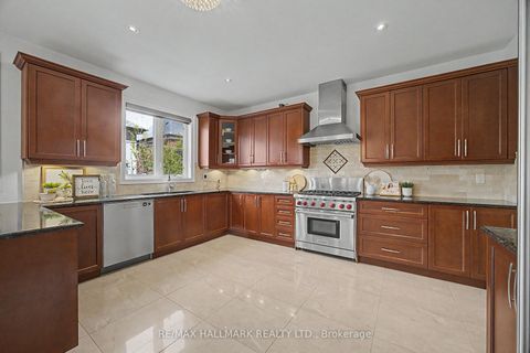 Photo 11 at 32 West Coast Trail, Nobleton, King