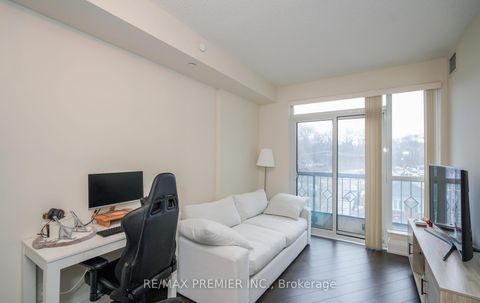 Photo 8 at 303 - 2 Old Mill Drive, Swansea, Toronto