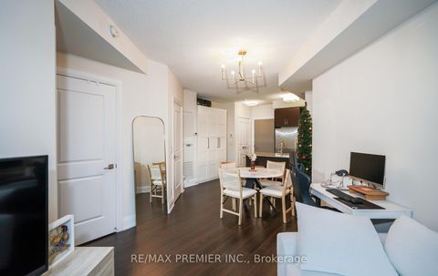Photo 13 at 303 - 2 Old Mill Drive, Swansea, Toronto