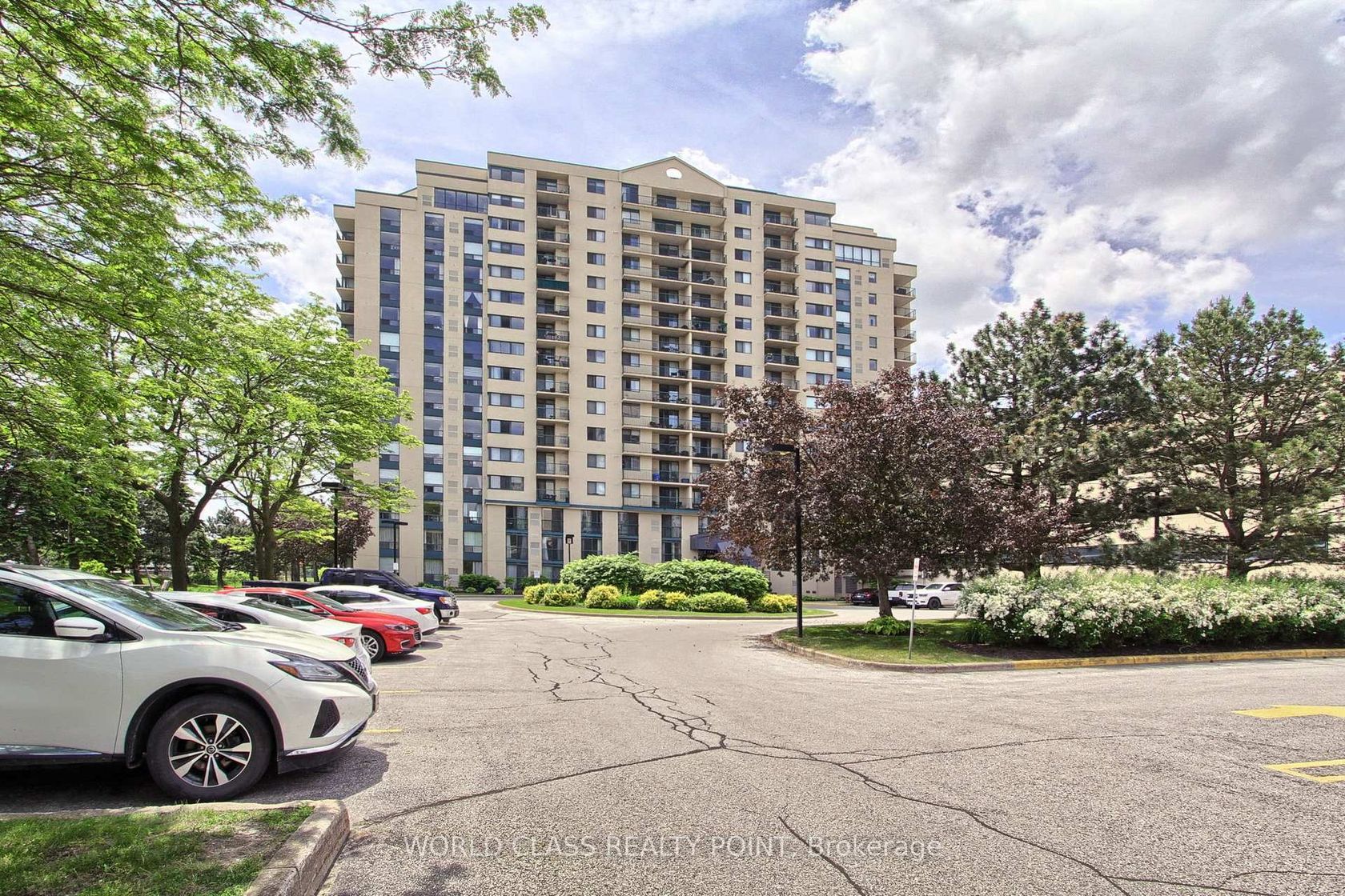 207 - 75 Ellen Street, Lakeshore, Barrie photo 4
