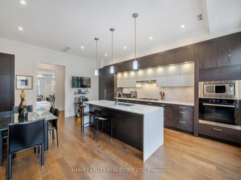 Photo 17 at 2460A Bayview Avenue, York Mills, Toronto