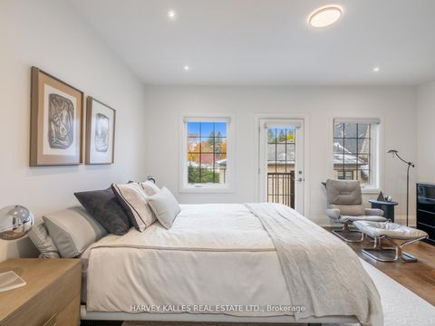 Photo 28 at 2460A Bayview Avenue, York Mills, Toronto