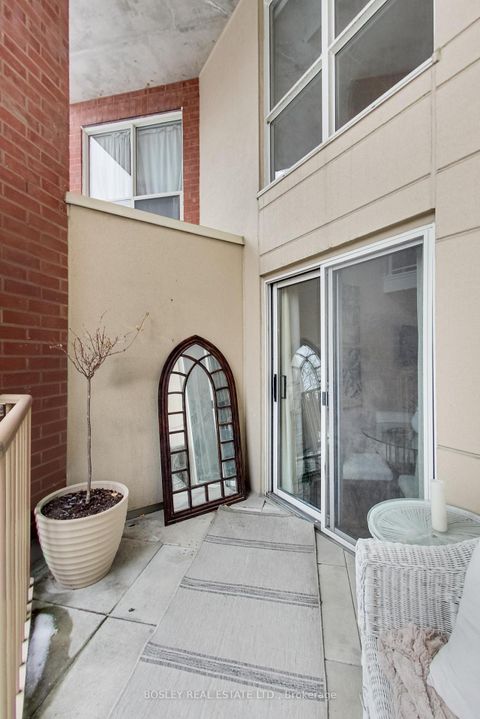 Photo 16 at 215 - 119 Merton Street, Mount Pleasant West, Toronto