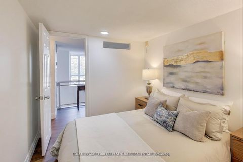 Photo 18 at 448 - 139 Merton Street, Mount Pleasant West, Toronto