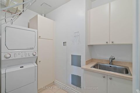 Photo 44 at SUBPH3 - 99 Avenue Road, Annex, Toronto