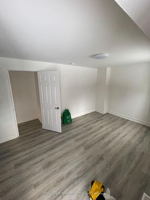 Photo 9 at 30 Thorncrest Road, Allandale Heights, Barrie